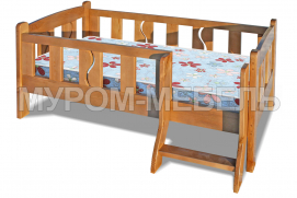 Здесь изображено Кровать Умка